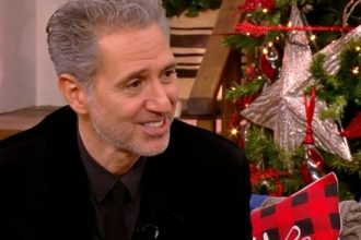 Δημήτρης Κόκοτας: “Κάθε πρωί μιλάω με την μάνα μου και τον πατέρα μου”