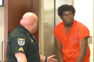 Μαθητής ξυλοκόπησε άγρια καθηγήτρια του - Κινδυνεύει με 30 χρόνια φυλάκιση