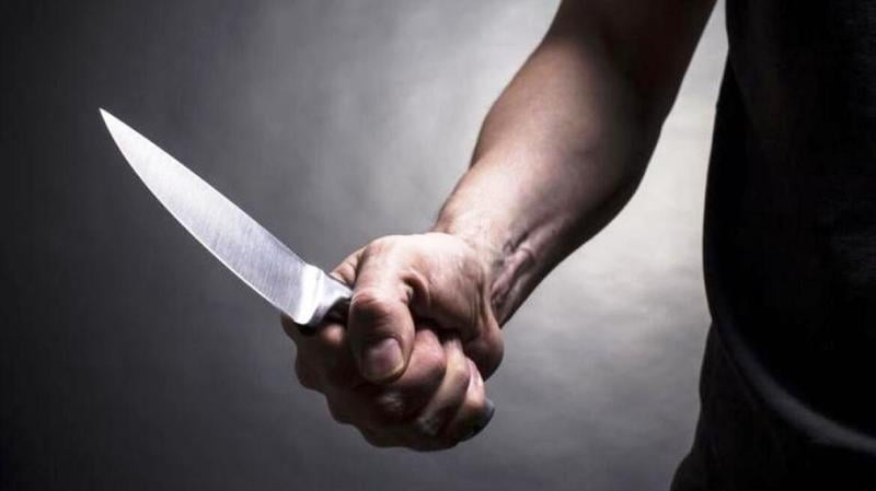 Μαχαίρωσε στην κοιλιά 45χρονο επειδή αρνήθηκε να δώσει το πορτοφόλι του!