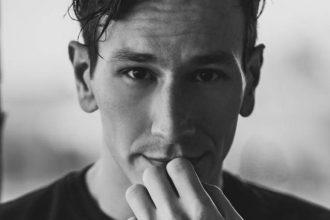 Μιχάλης Σαράντης: «Οι γονείς μου ταλαιπωρήθηκαν πάρα πολύ μέχρι τον θάνατο τους»