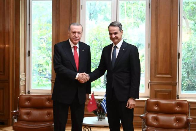 Μητσοτάκης – Ερντογάν: Πάνω από μία ώρα η συνάντησή τους στο Μέγαρο Μαξίμου (ΦΩΤΟ)