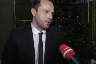 Μέμος Μπεγνής: «Δεν ανήκω σε κλίκες και μου έχει στοιχίσει»