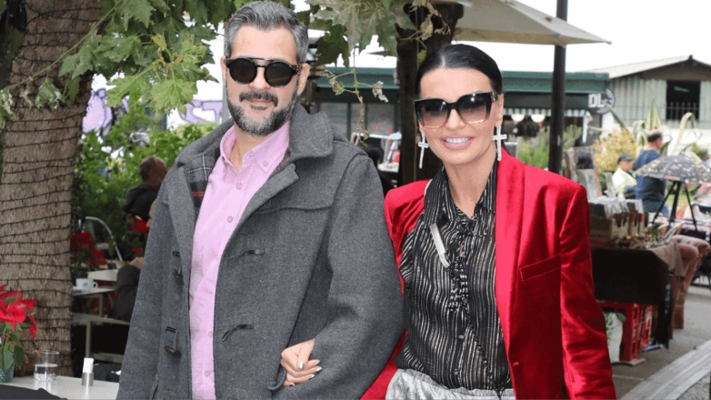 Νίνα Λοτσάρη: Σπάνια δημόσια εμφάνιση με τον σύντροφό της Χρήστο Λεμονίδη στο Θησείο