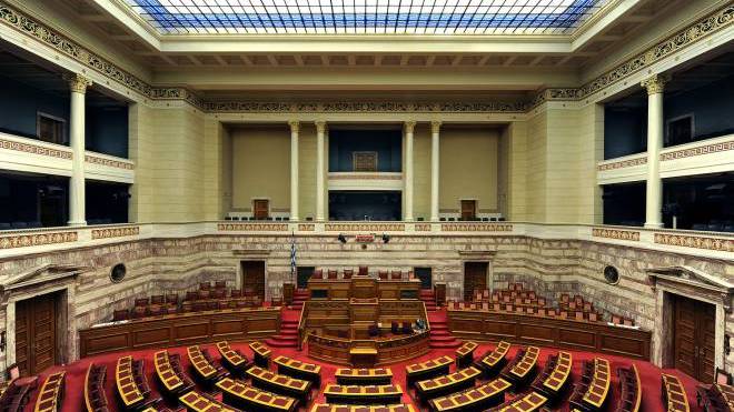 Δείτε τους καθαρούς μισθούς για υπουργούς, βουλευτές, δημάρχους και διοικητές