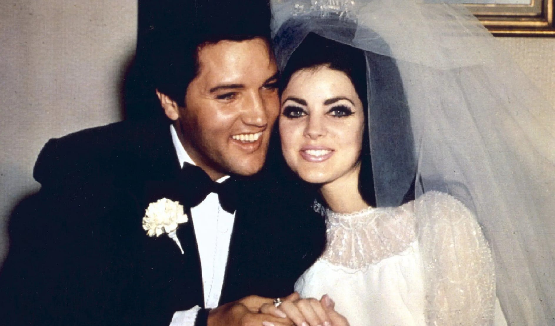 Πρισίλα Πρίσλεϊ: Δεν είχαμε σεξουαλικές σχέσεις με τον Έλβις στα 14 μου