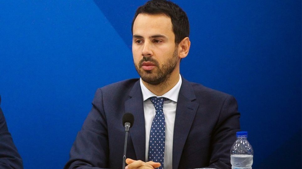 Ν. Ρωμανός για ακρίβεια: «H μόνη αντιπρόταση της αντιπολίτευσης ήταν η μείωση ΦΠΑ που έχει αποτύχει όπου υιοθετήθηκε»