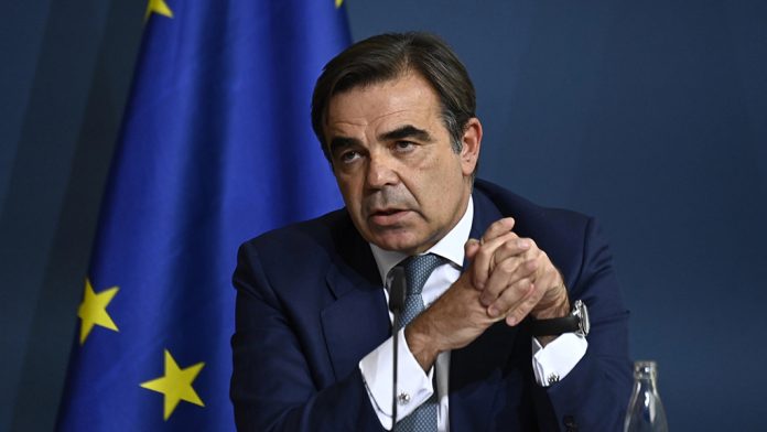 Μαργαρίτης Σχοινάς: Η μετανάστευση ως επιχείρημα υπέρ μιας Ευρώπης που δίνει λύσεις