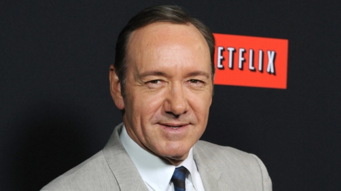 Ο Κέβιν Σπέισι επανεμφανίζεται και επιτίθεται στο Netflix - Υπάρχει εξαιτίας μου, λέει ο ηθοποιός