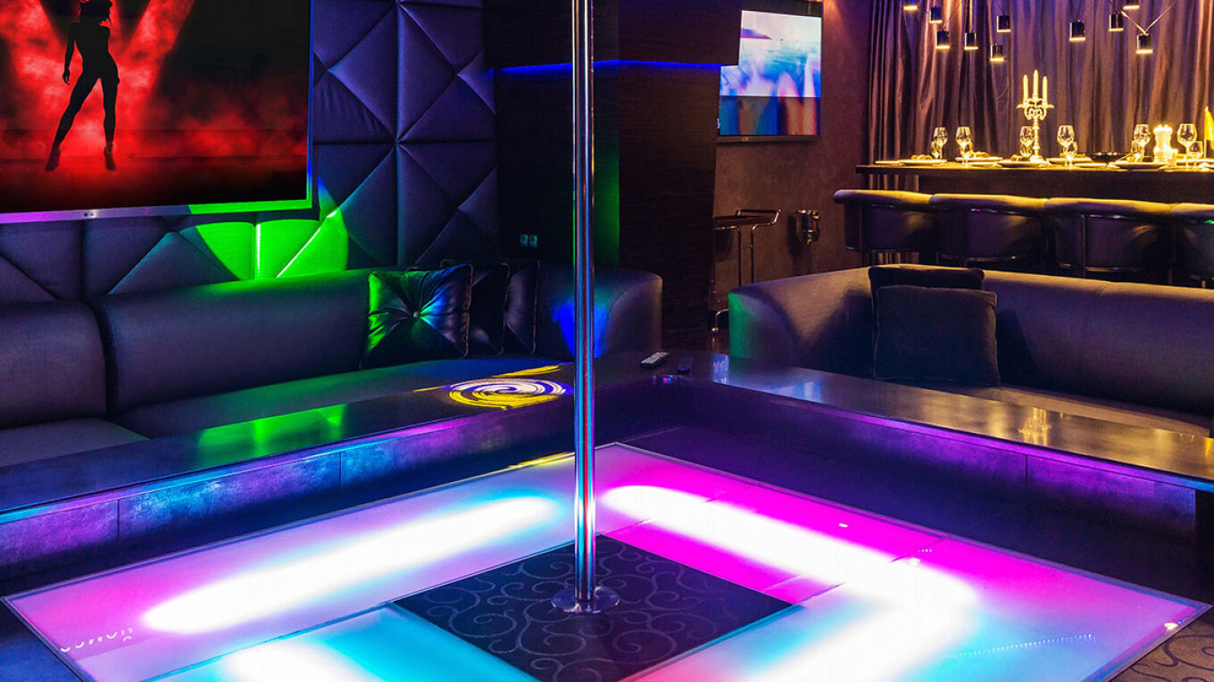 «Λαβράκι» έβγαλε η ΑΑΔΕ μετά από έφοδο σε γνωστό κέντρο διασκέδασης ενηλίκων - Φοροδιαφυγή 3 εκατ. ευρώ και πρόστιμο - μαμούθ