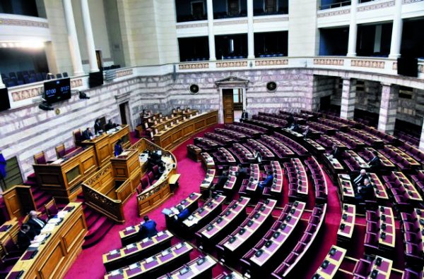 Έξι εκατομμύρια ευρώ μοιράζονται στα κόμματα από την υπόλοιπη κρατική επιχορήγηση