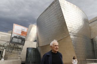 «Louis Vuitton x Frank Gehry», τσάντες από τον αρχιτέκτονα-θρύλο