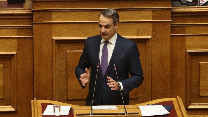 Κυρ. Μητσοτάκης στη Βουλή: Από το 2024 αυξάνεται κατά 20% η αποζημίωση όλων των εφημεριών στο ΕΣΥ