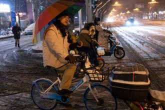 Νέα ρεκόρ χαμηλών θερμοκρασιών από το κύμα ψύχους στην Κίνα