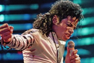 Michael Jackson: Έρχεται ταινία για τη ζωή του – Τον βασιλιά της ποπ θα υποδύεται συγγενικό του πρόσωπο