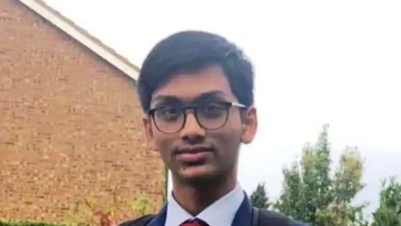 Δικαστήριο στην Ισπανία αθώωσε Βρετανό έφηβο για αστείο ότι θα ανατίναζε αεροπλάνο