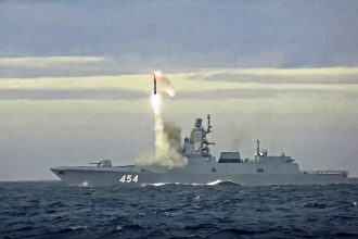 Ρωσία: Ο νέος υπερηχητικός πύραυλος Zircon χρειάζεται περισσότερες δοκιμές