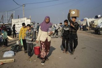 Το Ισραήλ θα επιτρέψει τις αποστολές αλευριού στην Παλαιστίνη