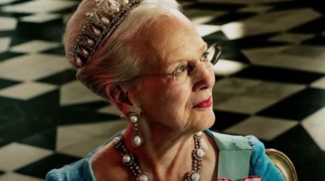 Δανία: Το παρασκήνιο της βασιλικής παραίτησης - Οι φήμες για τα ερωτικά σκάνδαλα στο παλάτι