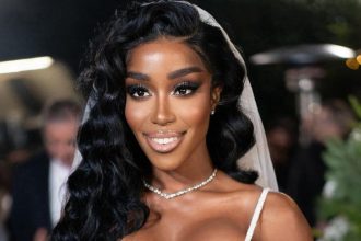 Ελίζαμπεθ Ελέτσι: Εγώ δήλωσα ότι ο γάμος κοστίζει γύρω στις 50.000 ευρώ, όχι ότι πλήρωσα 50.000