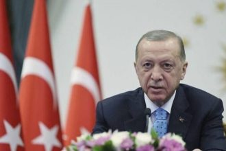 Εμπρηστικός Ερντογάν μετά το «ναι» για τα F16: Ο αγώνας μας δεν τελείωσε ρίχνοντας τον εχθρό στη θάλασσα της Σμύρνης