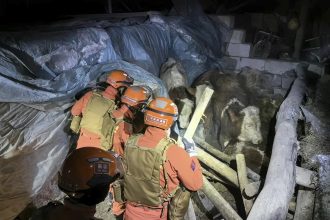 Σεισμός στην Κίνα: Τουλάχιστον 3 νεκροί από το χτύπημα του Εγκέλαδου στην επαρχία Σιντζιάνγκ