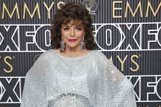 Βραβεία Emmy: Λαμπερή στα 90 της η Τζόαν Κόλινς