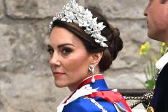 Τι τρέχει με την Κέιτ Μίντλετον -Τι επέμβαση λένε ότι έκανε και γιατί θα μείνει 14 ημέρες στο νοσοκομείο