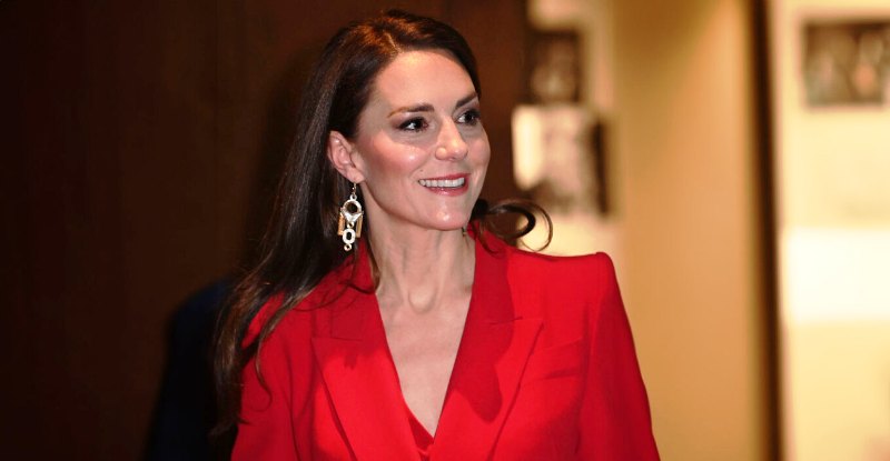 «Φουντώνουν» τα σενάρια για την υγεία της Κέιτ Μίντλετον - «Κάτι δεν πήγε καλά στη μετεγχειρητική περίοδο»