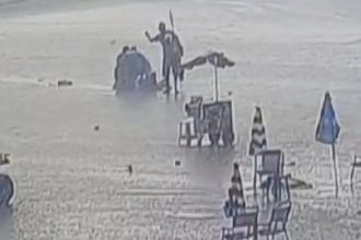 Βραζιλία: Κεραυνός χτύπησε οικογένεια σε παραλία - Μία νεκρή και τρεις σοβαρά τραυματίες