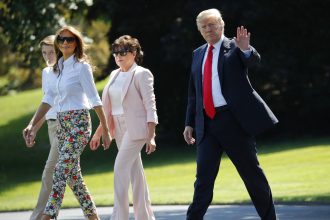 Μελάνια Τραμπ: Πέθανε η μητέρα της σε ηλικία 78 ετών