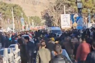 Ιράν: Εκρήξεις κοντά στον τάφο του Κασέμ Σουλεϊμανί – Αναφορές για 73 νεκρούς