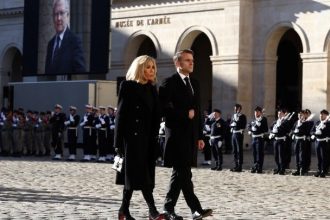 Μακρόν για Ζακ Ντελόρ: Συμφιλίωσε την Ευρώπη με το μέλλον της