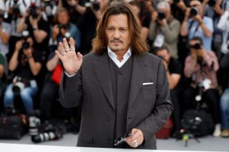 Ο Τζόνι Ντεπ σκηνοθετεί τον Αλ Πατσίνο στην ταινία «Modi»