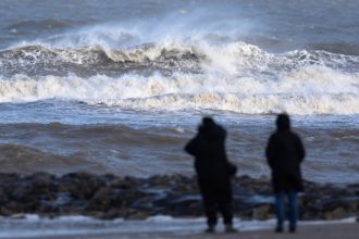 Κακοκαιρία Ίσα: Ένας νεκρός στη Σκωτία - Χωρίς ηλεκτροδότηση 235.000 σπίτια στην Ιρλανδία