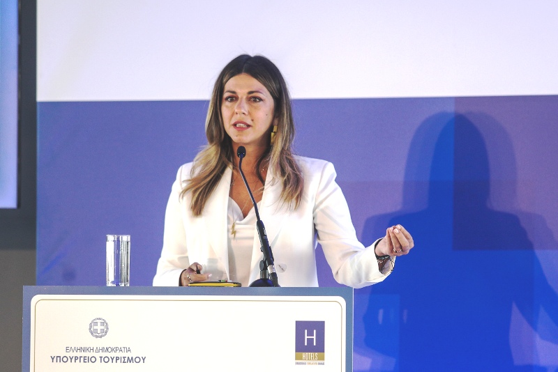 Ζαχαράκη για γάμο ομόφυλων ζευγαριών: Προσπαθούμε να προασπίσουμε τα δικαιώματα των παιδιών