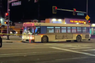 ΑΔΙΑΝΟΗΤΟ: 13χρονος πυροβόλησε και σκότωσε άνδρα μέσα σε λεωφορείο επειδή τον εμπόδιζε το πόδι του