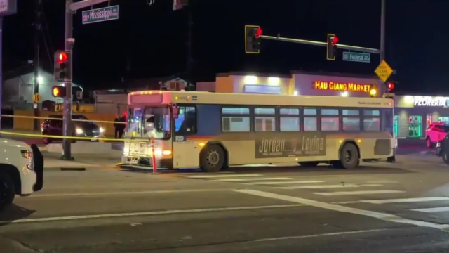 ΑΔΙΑΝΟΗΤΟ: 13χρονος πυροβόλησε και σκότωσε άνδρα μέσα σε λεωφορείο επειδή τον εμπόδιζε το πόδι του