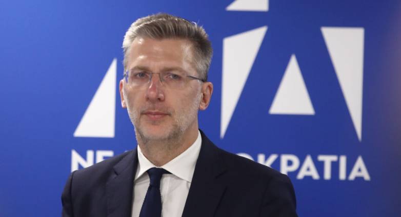 Άκης Σκέρτσος: «Δεν χρειάζεται να κουνάμε το δάχτυλο στους διαφωνούντες»