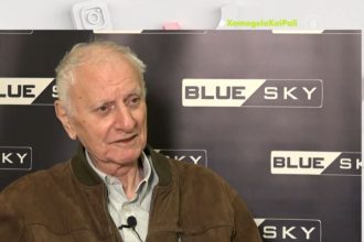 Κώστας Χαρδαβέλλας: "Με τρελαίνει η λέξη τεκνοθεσία. Τι είναι το παιδί βάζο; Να το βάζεις κάπου;"