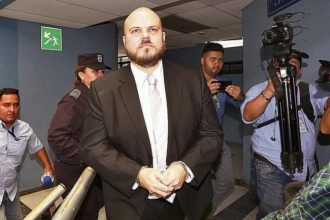 Ελ Σαλβαδόρ: Πρώην σύμβουλος εθνικής ασφαλείας της προεδρίας κατηγορούμενος για κατασκοπεία πεθαίνει υπό κράτηση