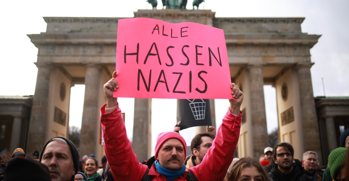 Πληθαίνουν στη Γερμανία οι συμμαχίες του «δημοκρατικού τόξου» κατά του ακροδεξιού κόμματος AfD