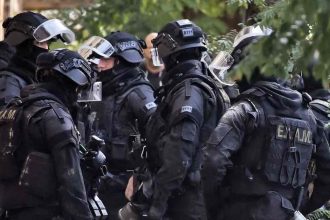 Αντιτρομοκρατική: Επιχείρηση σε Αθήνα και δύο φυλακές της επαρχίας - Οκτώ άτομα στο μικροσκόπιο για τρία χτυπήματα