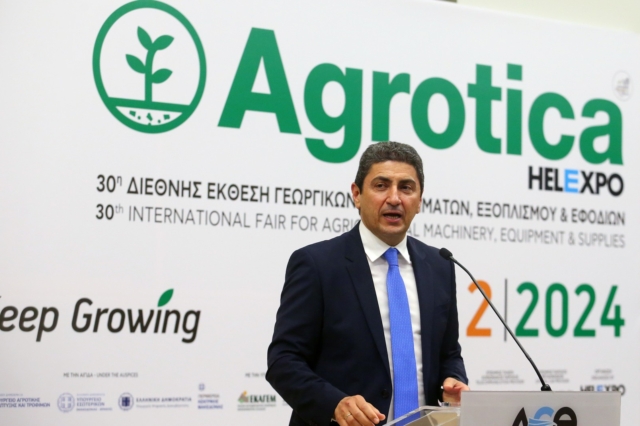 Πρόσκληση Αυγενάκη στους αγρότες για διάλογο