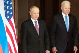 Μπάιντεν: Είμαι εξοργισμένος για τον θάνατο του Ναβάλνι, ο Πούτιν και οι φονιάδες του φταίνε