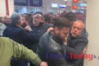 Ένταση με αγρότες στο αεροδρόμιο Αλεξανδρούπολης – Προσπάθησαν να σπάσουν τον αστυνομικό κλοιό (ΒΙΝΤΕΟ)