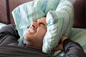 Τι να κάνω αν οι γείτονες μου κάνουν φασαρία; Οι τρόποι διαχείρισης της πιο ενοχλητικής στιγμής στην καθημερινότητά μας