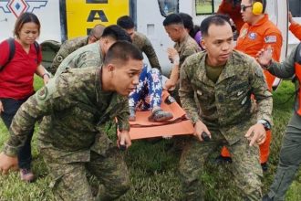 Φιλιππίνες: Νεκρή 80χρονη και τραυματίες από κατάρρευση εξώστη σε εκκλησία με 400 πιστούς – Αποδίδεται σε τερμίτες
