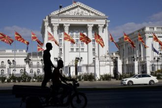 Βόρεια Μακεδονία: Προκηρύχθηκαν για τις 8 Μαΐου οι εκλογές