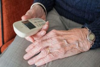 Εξαπάτησαν ηλικιωμένη και της απέσπασαν 50.000 ευρώ