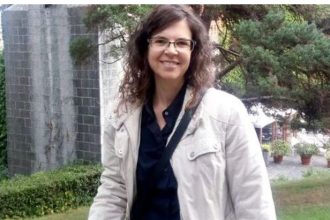 Φρίκη: Έδεσαν, στραγγάλισαν και μαχαίρωσαν τη 48χρονη μητέρα τους